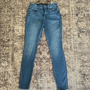 Hollister Women's Dark Wash Skinny Jeans